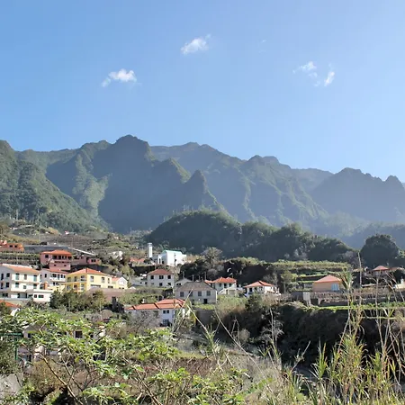Dinis Country By Ourmadeira